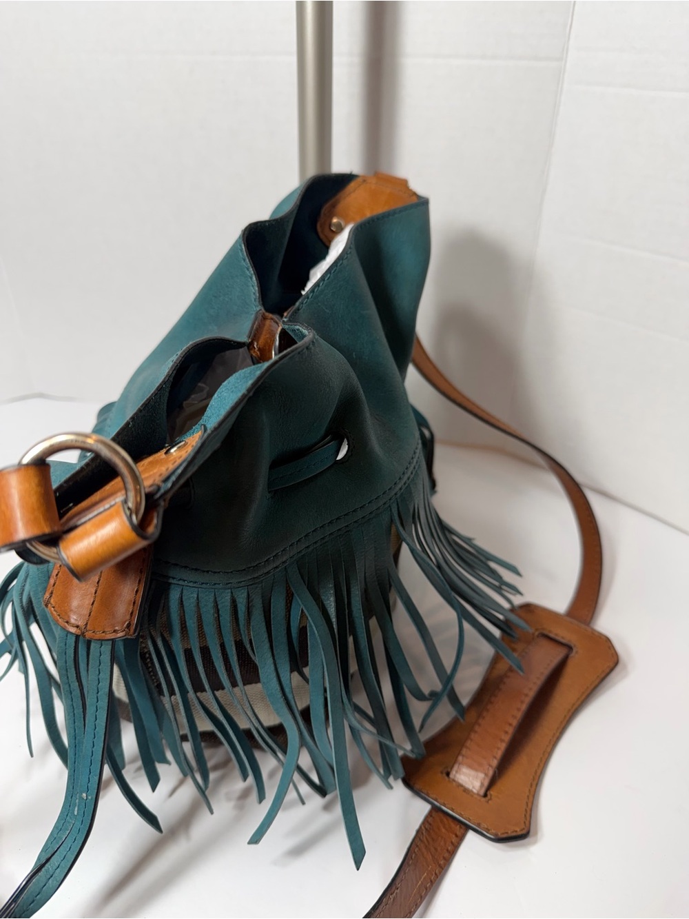 Beautiful Burberry Ashby Belgrove fringe bag, teal call outs in photos - Picture 9 of 9